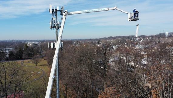 Boom Lift Rentals for Telecom Cell Towers